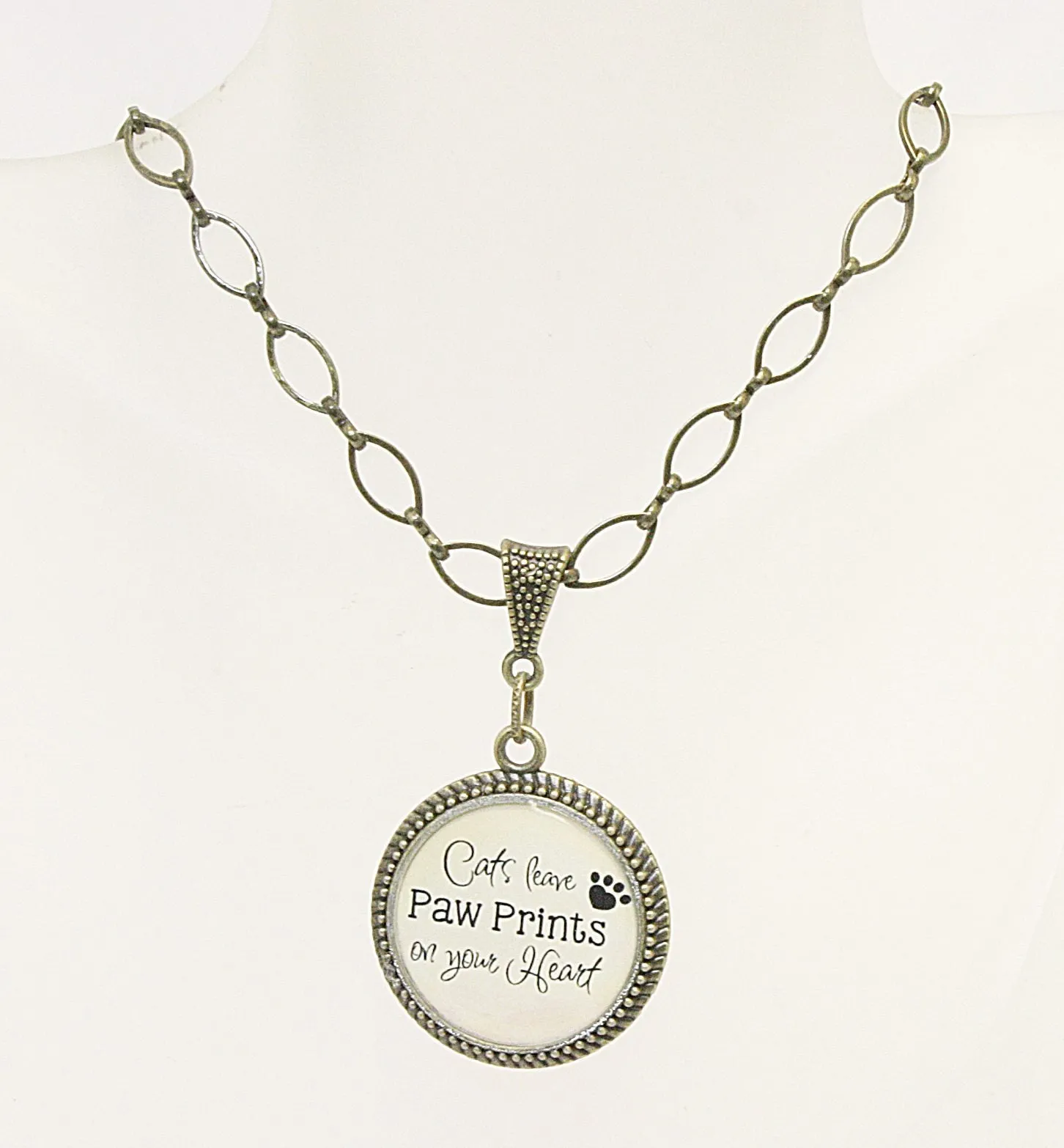 Cat Lovers Quote Pendant Necklace - Cats Leave Pawprints On Your Heart