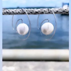 Deco hoops white pearls