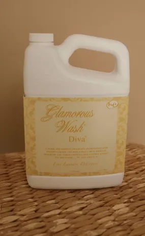 tyler candle co: 1.89 L glamorous wash - diva