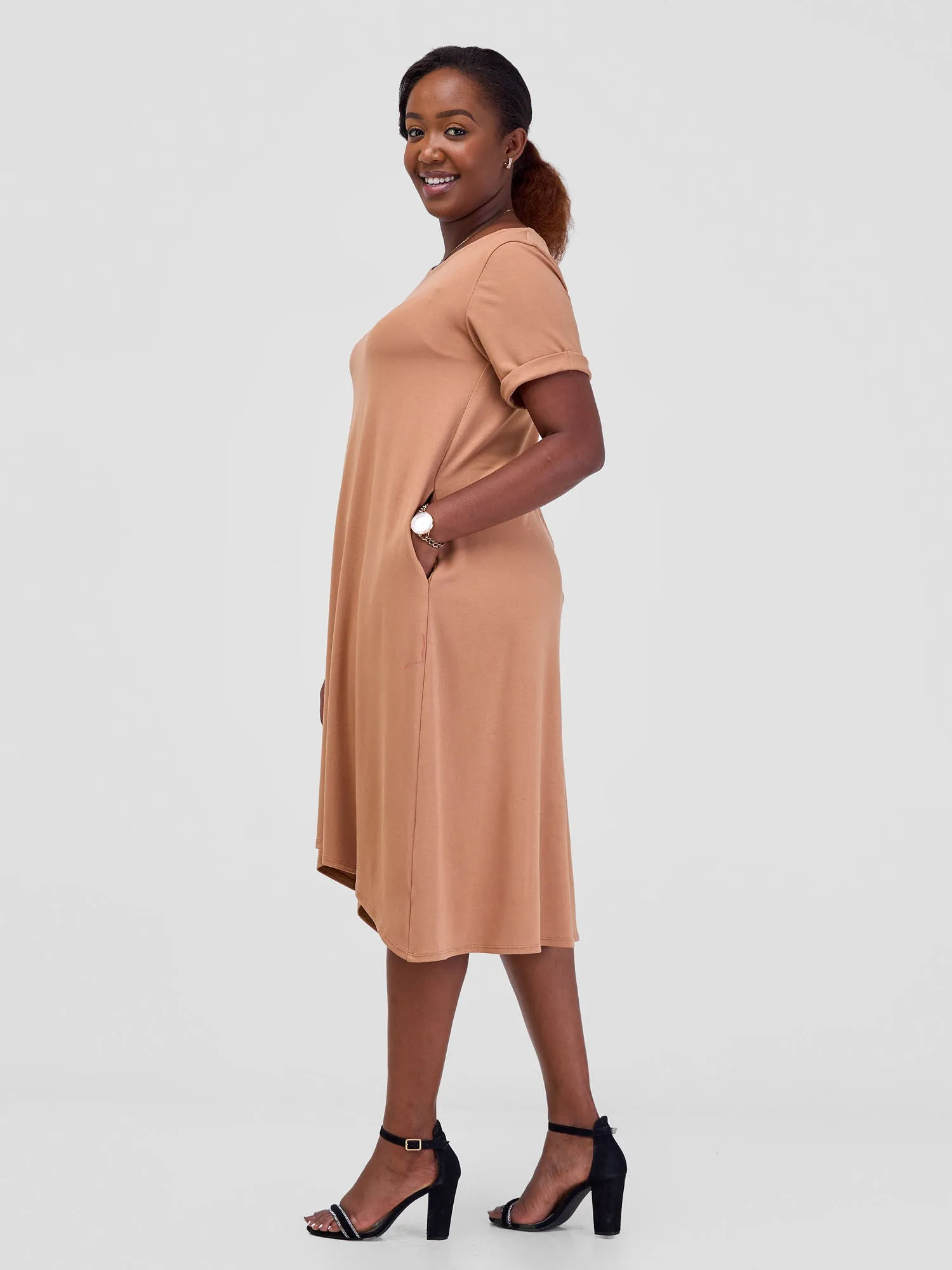 Vivo Leila Short Sleeve Tent Dress - Tan